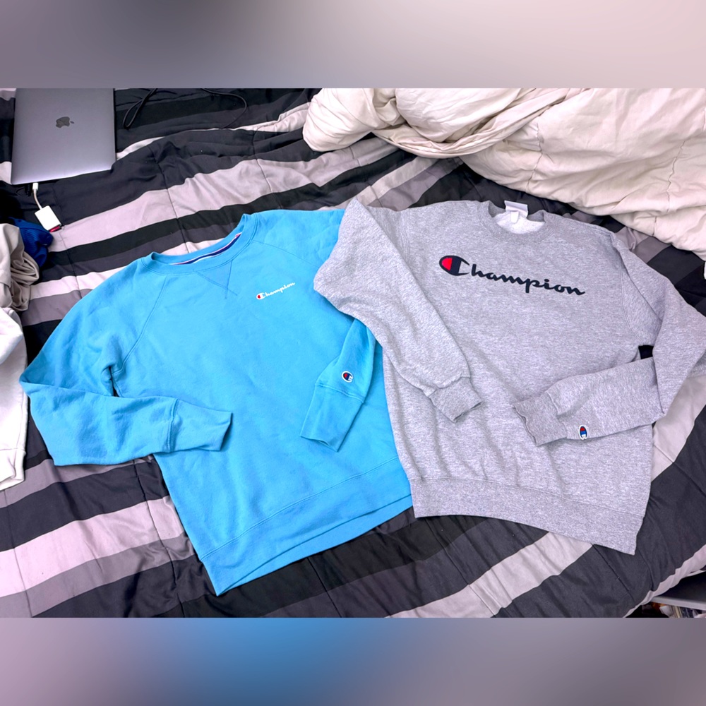 Champion crewneck bundle of 2 plus a 3rd free! Size small